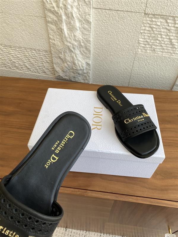 20251128184323985 310